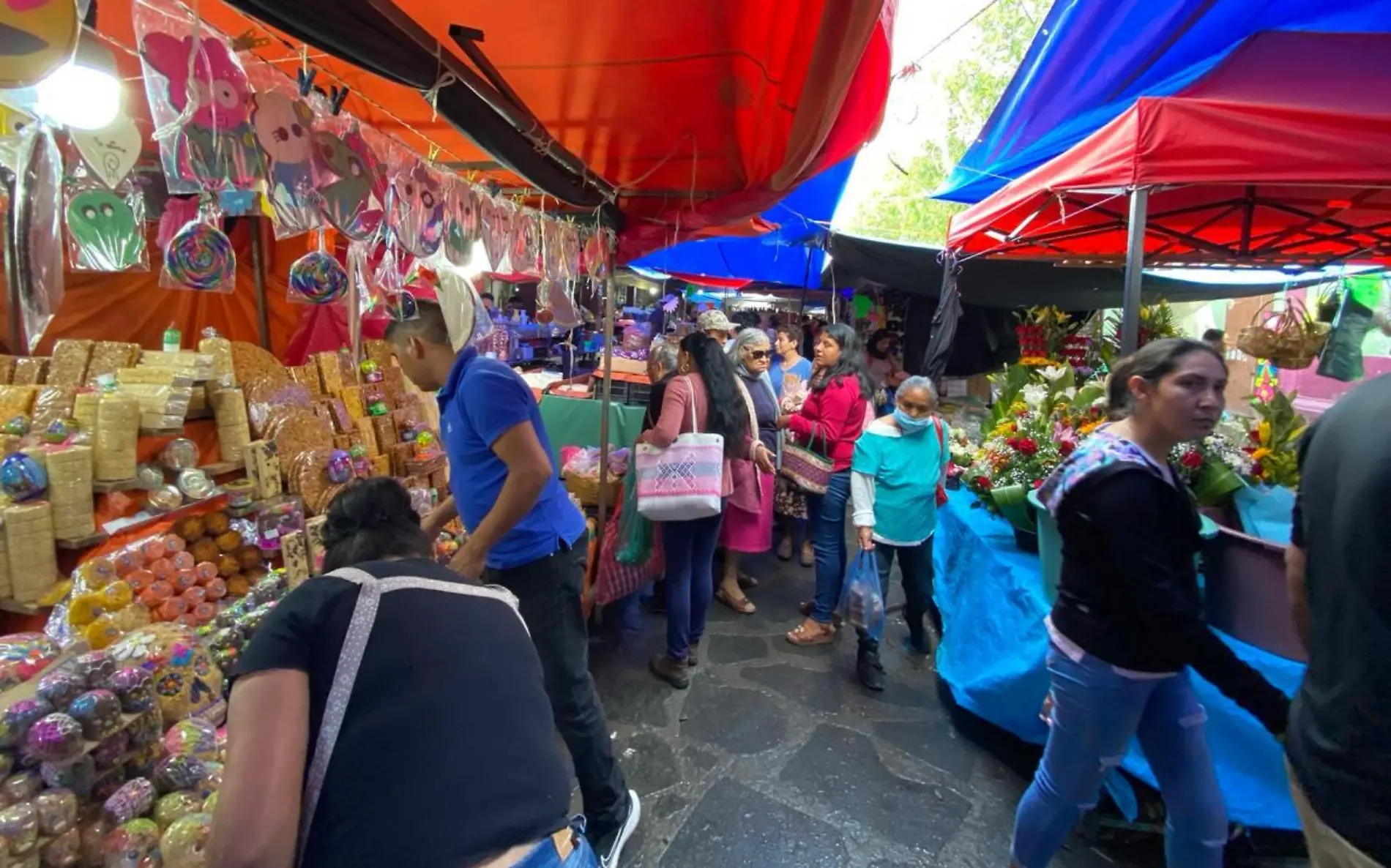 tianguis grande yeca dos